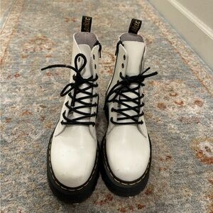 Platform Dr. Martens, women’s size 7! Hardly worn